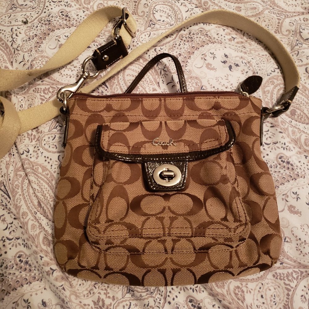 Coach signature swing pack